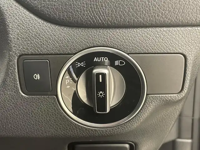 メルセデス・ベンツ ＣＬＡ２２０ Sブレイク 4MATIC 岡山県 2019(平31)年 3.8万km コスモスブラック 純正コマンドナビ/リアカメラ/レーダーセーフティーパッケージ/シートヒーター/パワーシート（D）/アイドリングストップ/フルセグTV/Bluetooth/アップルカープレイ/ESP/アクティブブレーキアシスト/アテンションアシスト/ＢＳＡ/ＬＫＡ/オートライト/ＬＥＤヘッドライト/ＰＤＣ/パワーテールゲート