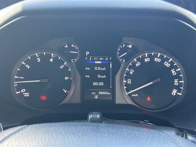 トヨタ ランドクルーザー プラド TX 静岡県 2021(令3)年 2.8万km アティチュードブラックマイカ 純正SDナビ/・CD/・DVD/・フルセグＴＶ/・Bluetooth/・USB/・AM/・FM/主要装備/・衝突軽減/・レーンキープ/・追従クルコン/・コーナーセンサー前後/・踏み間違い防止/・バックカメラ/・ビルトインETC/・ドラレコ前後/・MTモード付/・純正フロアマット/・社外/純正アルミホイール/・LEDヘッドライト/・オートハイビーム/・ヘッドライトウォッシャー/・スマートキー/・プッシュスタート