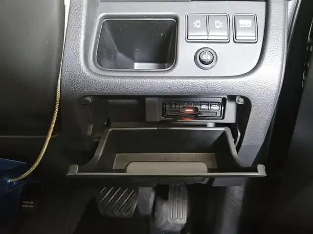 日産 セレナ ハイウェイスター Vセレクション 香川県 2012(平24)年 7.6万km スチールブルー 〇純正ナビ/〇両側パワースライドドア/〇バックカメラ/〇ビルトインETC/〇クルーズコントロール/〇SRSエアバッグ/〇アイドリングストップ/〇インテリジェントエアコンシステム/〇革巻きステアリングホイール/〇ブラックジャガード織物/トリコットコンビシート/〇折りたたみ格納式パーソナルテーブル/〇純正16インチアルミホイール/〇インテリジェントキー/〇プッシュエンジンスターター/〇禁煙車