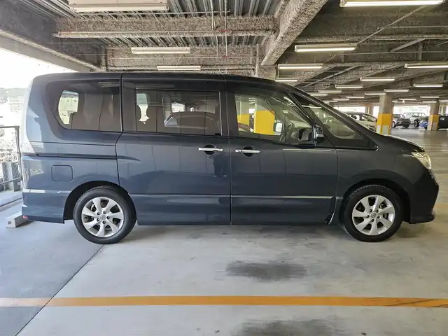 日産 セレナ ハイウェイスター Vセレクション 香川県 2012(平24)年 7.6万km スチールブルー 〇純正ナビ/〇両側パワースライドドア/〇バックカメラ/〇ビルトインETC/〇クルーズコントロール/〇SRSエアバッグ/〇アイドリングストップ/〇インテリジェントエアコンシステム/〇革巻きステアリングホイール/〇ブラックジャガード織物/トリコットコンビシート/〇折りたたみ格納式パーソナルテーブル/〇純正16インチアルミホイール/〇インテリジェントキー/〇プッシュエンジンスターター/〇禁煙車