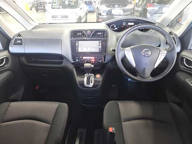 日産 セレナ ハイウェイスター Vセレクション 山形県 2012(平24)年 7.6万km スチールブルー (株)IDOMが運営する【じしゃロン山形店】の自社ローン専用車両になります。/こちらは現金またはオートローンご利用時の価格です。/自社ローンご希望の方は別途その旨お申付け下さい。/〇純正ナビ/〇両側パワースライドドア/〇バックカメラ/〇ビルトインETC/〇クルーズコントロール/〇SRSエアバッグ/〇アイドリングストップ/〇インテリジェントエアコンシステム/〇革巻きステアリングホイール/〇ブラックジャガード織物/トリコットコンビシート/〇折りたたみ格納式パーソナルテーブル/〇純正16インチアルミホイール/〇インテリジェントキー/〇プッシュエンジンスターター/〇禁煙車