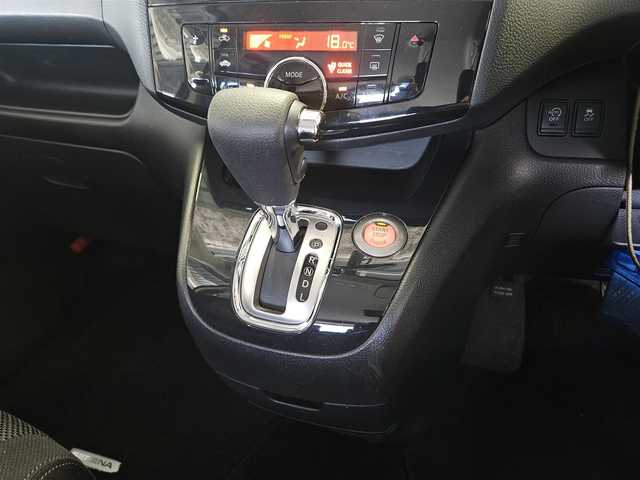 日産 セレナ ハイウェイスター Vセレクション 山形県 2012(平24)年 7.6万km スチールブルー (株)IDOMが運営する【じしゃロン山形店】の自社ローン専用車両になります。/こちらは現金またはオートローンご利用時の価格です。/自社ローンご希望の方は別途その旨お申付け下さい。/〇純正ナビ/〇両側パワースライドドア/〇バックカメラ/〇ビルトインETC/〇クルーズコントロール/〇SRSエアバッグ/〇アイドリングストップ/〇インテリジェントエアコンシステム/〇革巻きステアリングホイール/〇ブラックジャガード織物/トリコットコンビシート/〇折りたたみ格納式パーソナルテーブル/〇純正16インチアルミホイール/〇インテリジェントキー/〇プッシュエンジンスターター/〇禁煙車