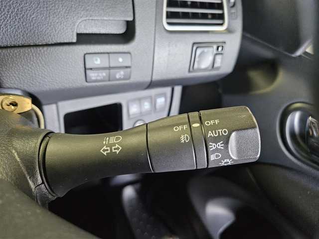 日産 セレナ ハイウェイスター Vセレクション 山形県 2012(平24)年 7.6万km スチールブルー (株)IDOMが運営する【じしゃロン山形店】の自社ローン専用車両になります。/こちらは現金またはオートローンご利用時の価格です。/自社ローンご希望の方は別途その旨お申付け下さい。/〇純正ナビ/〇両側パワースライドドア/〇バックカメラ/〇ビルトインETC/〇クルーズコントロール/〇SRSエアバッグ/〇アイドリングストップ/〇インテリジェントエアコンシステム/〇革巻きステアリングホイール/〇ブラックジャガード織物/トリコットコンビシート/〇折りたたみ格納式パーソナルテーブル/〇純正16インチアルミホイール/〇インテリジェントキー/〇プッシュエンジンスターター/〇禁煙車