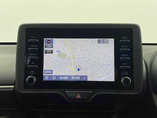 トヨタ ヤリス ハイブリッド X 栃木県 2020(令2)年 4万km シルバーM 純正8インチナビ/（AM/FM/Bluetooth/USB)/トヨタセーフティセンス/・衝突軽減ブレーキ/・レーンキープアシスト/・追従式クルーズコントロール/・オートマチックハイビーム/・クリアランスソナー/オートライト/ステアリングスイッチ/横滑り防止装置/前方ドライブレコーダー/禁煙車/ETC/スペアキー有/純正フロアマット/ドアバイザー