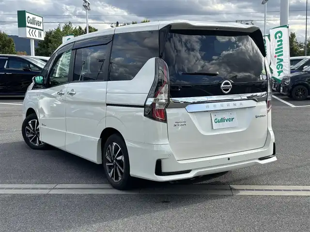 日産 セレナ e－パワー ハイウェイスター V 奈良県 2020(令2)年 4.5万km ブリリアントホワイトパール 純正10インチナビ/（フルセグ/BT/CD/DVD)/純正11インチフリップダウンモニター/プロパイロット/アラウンドビューモニター/ブラインドスポットモニター/前後コーナーセンサー/衝突軽減システム/レーンキープアシスト/両側パワースライドドア/前席シートヒーター/ステアリングヒーター/後席サンシェード/デジタルインナーミラー/前方ドライブレコーダー/ETC/保証書/取り扱い説明書/スペアキーX1