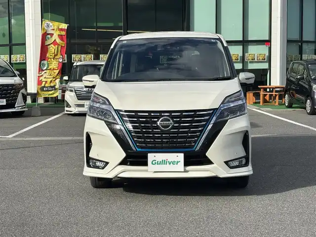 日産 セレナ e－パワー ハイウェイスター V 奈良県 2020(令2)年 4.5万km ブリリアントホワイトパール 純正10インチナビ/（フルセグ/BT/CD/DVD)/純正11インチフリップダウンモニター/プロパイロット/アラウンドビューモニター/ブラインドスポットモニター/前後コーナーセンサー/衝突軽減システム/レーンキープアシスト/両側パワースライドドア/前席シートヒーター/ステアリングヒーター/後席サンシェード/デジタルインナーミラー/前方ドライブレコーダー/ETC/保証書/取り扱い説明書/スペアキーX1