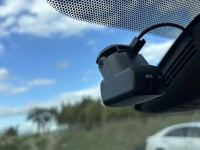 日産 セレナ e－パワー ハイウェイスター V 奈良県 2020(令2)年 4.5万km ブリリアントホワイトパール 純正10インチナビ/（フルセグ/BT/CD/DVD)/純正11インチフリップダウンモニター/プロパイロット/アラウンドビューモニター/ブラインドスポットモニター/前後コーナーセンサー/衝突軽減システム/レーンキープアシスト/両側パワースライドドア/前席シートヒーター/ステアリングヒーター/後席サンシェード/デジタルインナーミラー/前方ドライブレコーダー/ETC/保証書/取り扱い説明書/スペアキーX1