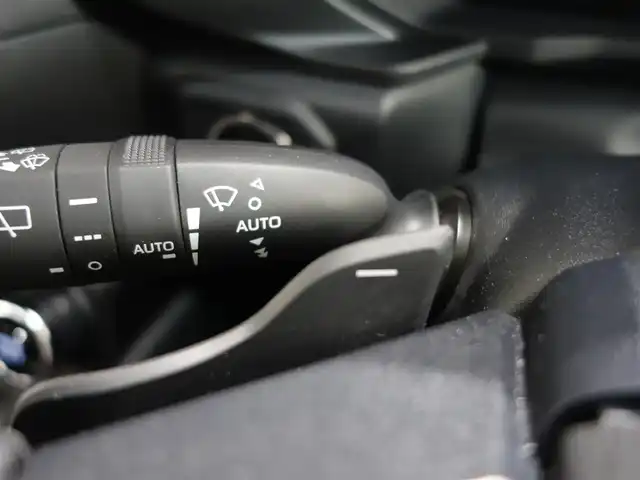トヨタ ランドクルーザー ２５０ ZX 静岡県 2025(令7)年 0.7万km アバンギャルドブロンズメタリック ワンオーナー/禁煙車/ムーンルーフ・ルーフレール/トヨタセーフティセンス/モデリスタパッケージ/　フロントバンパーガード/　リヤバンパーガーニッシュ/　リヤスポイラー/　シグネチャーイルミブレード/　オーバーフェンダー金属調塗装/　フェンダーガーニッシュ/　サイドモール/　リヤバンパーステップガード/　リヤスポイラー/　LEDフォグバルブ（黄色）/　LEDスマートフットライト/12.3インチディスプレイオーディオプラス/　ナビ/BT/USB/HDMI/フルセグTV/miracast/JBLサウンド/パノラミックビューモニター/ビルトインETC/デジタルインナー/HUD/BSM/AC100V/ステアリングヒーター/パドルシフト/前席パワーシート（D席メモリー付き）/前席ベンチレーション/前席、2列目快適温熱シート/電動格納サードシート/ハンズフリーパワーバックドア/純正リモートスターター/純正プロジェクションカーテシイルミ/純正スカッフイルミプレート/純正ラゲージマット