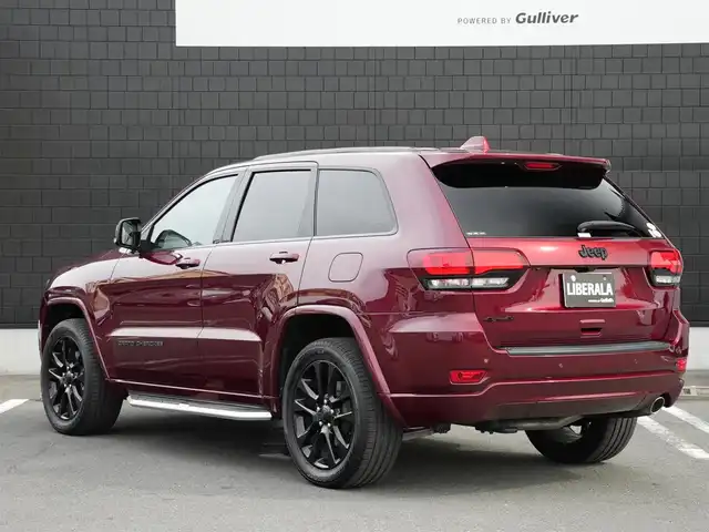 クライスラー・ジープ ジープ グランドチェロキー アルティテュード 静岡県 2019(令1)年 5.9万km ワイン 135台限定モデル/法人ワンオーナー/UconnectナビCarplay対応Bluetooth/フロント サイド バックカメラ/ハーフレザーシート　シートヒーター/デジタルインナーミラー前後ドラレコ/ランニングボード/グロスブラックアクセント/20インチアルミホイール/HIDヘッドライト/ワイヤレス充電/スマートキー/DSRCETC