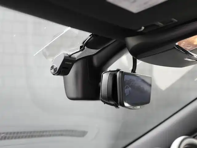 クライスラー・ジープ ジープ グランドチェロキー アルティテュード 静岡県 2019(令1)年 5.9万km ワイン 135台限定モデル/法人ワンオーナー/UconnectナビCarplay対応Bluetooth/フロント サイド バックカメラ/ハーフレザーシート　シートヒーター/デジタルインナーミラー前後ドラレコ/ランニングボード/グロスブラックアクセント/20インチアルミホイール/HIDヘッドライト/ワイヤレス充電/スマートキー/DSRCETC