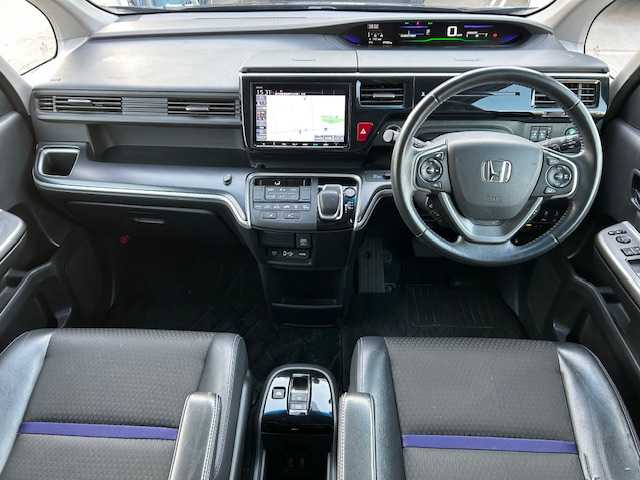 ホンダ ステップワゴン スパーダ eHEV G EXホンダS 栃木県 2020(令2)年 8万km オブシダンブルーパール ホンダセンシング/フリップダウンモニター/純正9インチナビ/フルセグTV/DVD/Bluetooth/USB/全周囲カメラ/ビルトインETC/前席シートヒーター/両側パワースライドドア/アダプティブクルーズコントロール/プッシュスタート/ステアリングリモコン/LEDオートライト/LEDフォグランプ/社外17インチAW/アイドリングストップ/横滑り防止装置/電動格納ミラー/わくわくゲート
