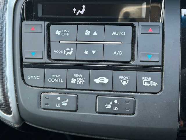 ホンダ ステップワゴン スパーダ eHEV G EXホンダS 栃木県 2020(令2)年 8万km オブシダンブルーパール ホンダセンシング/フリップダウンモニター/純正9インチナビ/フルセグTV/DVD/Bluetooth/USB/全周囲カメラ/ビルトインETC/前席シートヒーター/両側パワースライドドア/アダプティブクルーズコントロール/プッシュスタート/ステアリングリモコン/LEDオートライト/LEDフォグランプ/社外17インチAW/アイドリングストップ/横滑り防止装置/電動格納ミラー/わくわくゲート