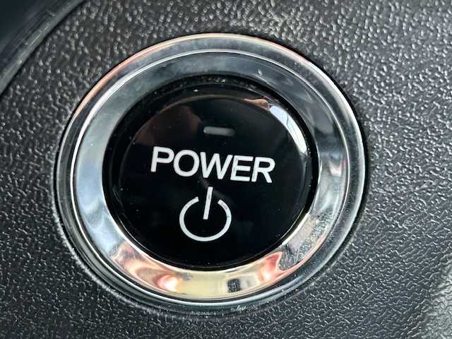 ホンダ ステップワゴン スパーダ eHEV G EXホンダS 栃木県 2020(令2)年 8万km オブシダンブルーパール ホンダセンシング/フリップダウンモニター/純正9インチナビ/フルセグTV/DVD/Bluetooth/USB/全周囲カメラ/ビルトインETC/前席シートヒーター/両側パワースライドドア/アダプティブクルーズコントロール/プッシュスタート/ステアリングリモコン/LEDオートライト/LEDフォグランプ/社外17インチAW/アイドリングストップ/横滑り防止装置/電動格納ミラー/わくわくゲート