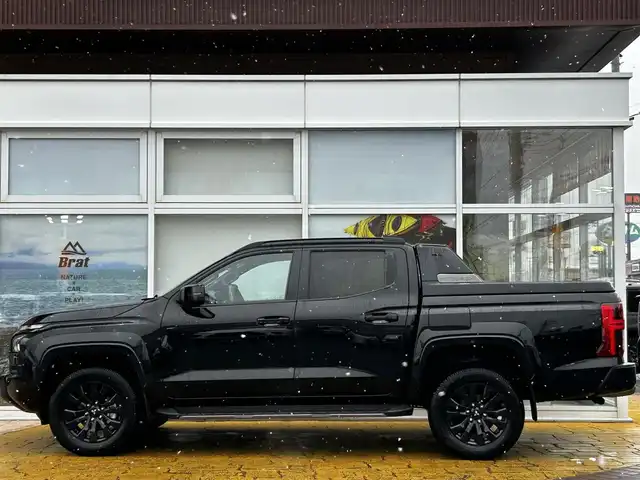 三菱 トライトン GSR 道北・旭川 2025(令7)年 0.1万km ダイヤモンドブラックマイカ ワンオーナー/純正ナビゲーション/全方位カメラ/フルセグTV/クルーズコントロール/コーナーセンサー/レザーシート/前席シートヒーター/LEDヘッドライト