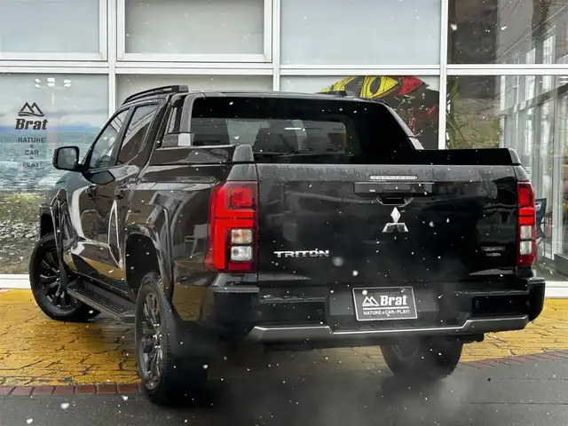 三菱 トライトン GSR 道北・旭川 2025(令7)年 0.1万km ダイヤモンドブラックマイカ ワンオーナー/純正ナビゲーション/全方位カメラ/フルセグTV/クルーズコントロール/コーナーセンサー/レザーシート/前席シートヒーター/LEDヘッドライト