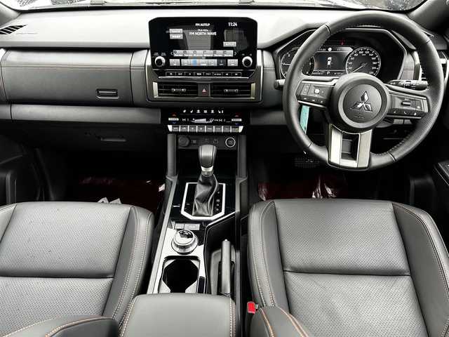 三菱 トライトン GSR 道北・旭川 2025(令7)年 0.1万km ダイヤモンドブラックマイカ ワンオーナー/純正ナビゲーション/全方位カメラ/フルセグTV/クルーズコントロール/コーナーセンサー/レザーシート/前席シートヒーター/LEDヘッドライト