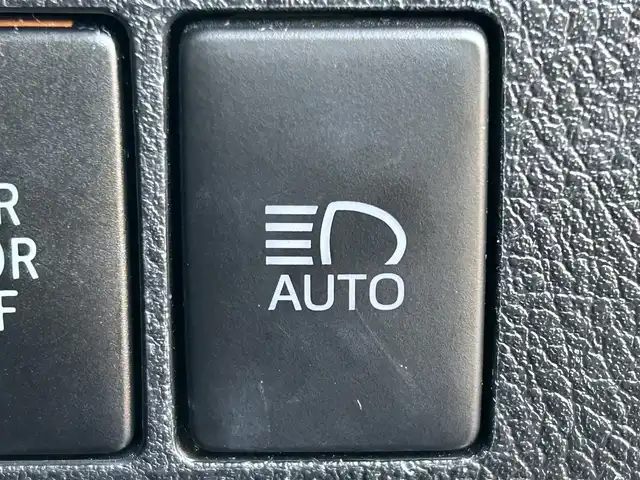 トヨタ アルファード S Cパッケージ 岡山県 2019(令1)年 8.3万km ホワイトパールクリスタルシャイン 登録時走行距離82138km/ALPINE11インチナビ/フルセグTV(AM/FM/CD/DVD/Bluetooth)/ALPINE12.8インチフリップダウンモニター/バックカメラ/両側パワースライドドア/ビルトインETC/ドライブレコーダー/パワーバックドア/トヨタセーフティセンス/・プリクラッシュセーフティ/・レーダークルーズコントロール/・オートマチックハイビーム/・レーンディバーチャーアラート/オートブレーキホールド/横滑り防止装置/本革シート/D/N席シートヒーター/D/N席ベンチレーション/ステアリングヒーター/オットマン/18インチ純正AW/純正フロアマット