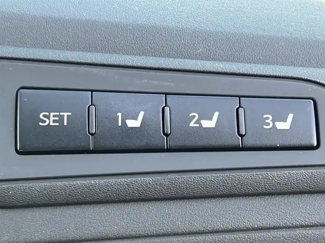 トヨタ アルファード S Cパッケージ 岡山県 2019(令1)年 8.3万km ホワイトパールクリスタルシャイン 登録時走行距離82138km/ALPINE11インチナビ/フルセグTV(AM/FM/CD/DVD/Bluetooth)/ALPINE12.8インチフリップダウンモニター/バックカメラ/両側パワースライドドア/ビルトインETC/ドライブレコーダー/パワーバックドア/トヨタセーフティセンス/・プリクラッシュセーフティ/・レーダークルーズコントロール/・オートマチックハイビーム/・レーンディバーチャーアラート/オートブレーキホールド/横滑り防止装置/本革シート/D/N席シートヒーター/D/N席ベンチレーション/ステアリングヒーター/オットマン/18インチ純正AW/純正フロアマット