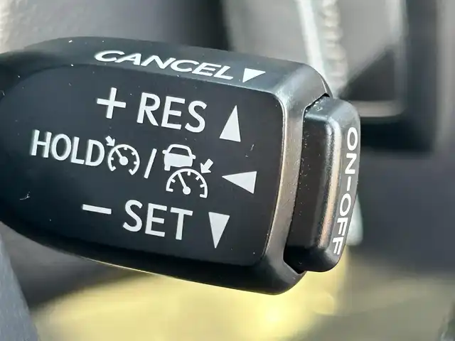 トヨタ アルファード S Cパッケージ 岡山県 2019(令1)年 8.3万km ホワイトパールクリスタルシャイン 登録時走行距離82138km/ALPINE11インチナビ/フルセグTV(AM/FM/CD/DVD/Bluetooth)/ALPINE12.8インチフリップダウンモニター/バックカメラ/両側パワースライドドア/ビルトインETC/ドライブレコーダー/パワーバックドア/トヨタセーフティセンス/・プリクラッシュセーフティ/・レーダークルーズコントロール/・オートマチックハイビーム/・レーンディバーチャーアラート/オートブレーキホールド/横滑り防止装置/本革シート/D/N席シートヒーター/D/N席ベンチレーション/ステアリングヒーター/オットマン/18インチ純正AW/純正フロアマット