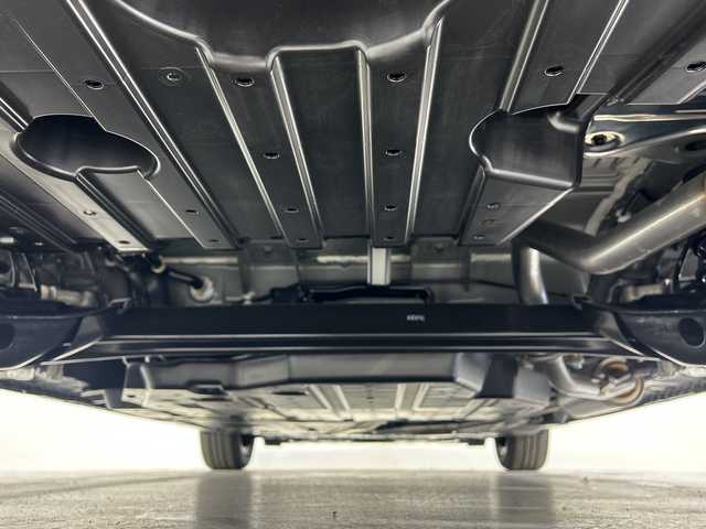 ホンダ フリード ハイブリット e:HEV クロスター 佐賀県 2025(令7)年 0.1千km メテオロイドグレーメタリック 登録済み未使用車/純正9インチナビ/フルセグTV/Bluetooth/Carplay/衝突被害軽減システム/レーダークルーズコントロール/レーンアシスト/ブラインドスポットモニター/先行車発進告知機能/標識認識機能/コーナーセンサー/横滑り防止装置/オートライト/オートマチックハイビーム/LEDヘッドライト/LEDフォグライト/電子パーキングブレーキ/ブレーキホールド/両側パワースライドドア/後席サンシェード/ハーフレザーシート/ISOFIX対応/運転席・助手席シートヒーター/後席サーキュレーター/ルーフレール/純正15インチアルミホイール/スマートキー×２