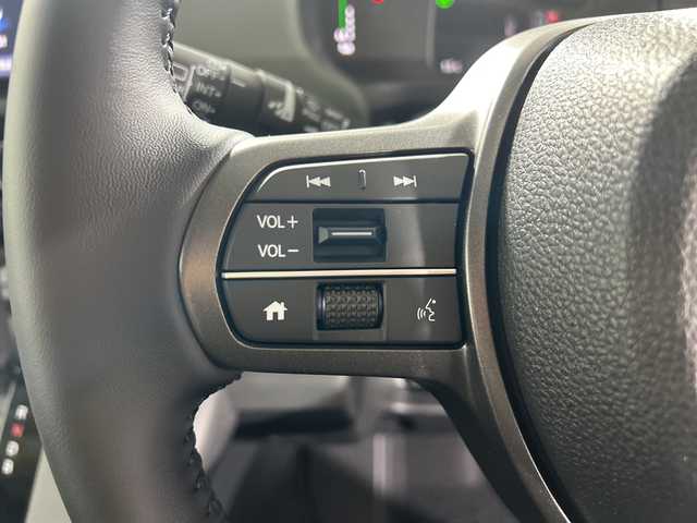 ホンダ フリード ハイブリット e:HEV クロスター 佐賀県 2025(令7)年 0.1千km メテオロイドグレーメタリック 登録済み未使用車/純正9インチナビ/フルセグTV/Bluetooth/Carplay/衝突被害軽減システム/レーダークルーズコントロール/レーンアシスト/ブラインドスポットモニター/先行車発進告知機能/標識認識機能/コーナーセンサー/横滑り防止装置/オートライト/オートマチックハイビーム/LEDヘッドライト/LEDフォグライト/電子パーキングブレーキ/ブレーキホールド/両側パワースライドドア/後席サンシェード/ハーフレザーシート/ISOFIX対応/運転席・助手席シートヒーター/後席サーキュレーター/ルーフレール/純正15インチアルミホイール/スマートキー×２