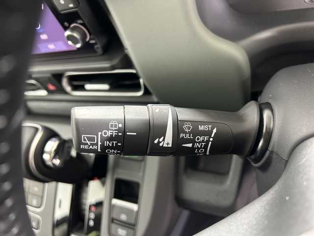 ホンダ フリード ハイブリット e:HEV クロスター 佐賀県 2025(令7)年 0.1千km メテオロイドグレーメタリック 登録済み未使用車/純正9インチナビ/フルセグTV/Bluetooth/Carplay/衝突被害軽減システム/レーダークルーズコントロール/レーンアシスト/ブラインドスポットモニター/先行車発進告知機能/標識認識機能/コーナーセンサー/横滑り防止装置/オートライト/オートマチックハイビーム/LEDヘッドライト/LEDフォグライト/電子パーキングブレーキ/ブレーキホールド/両側パワースライドドア/後席サンシェード/ハーフレザーシート/ISOFIX対応/運転席・助手席シートヒーター/後席サーキュレーター/ルーフレール/純正15インチアルミホイール/スマートキー×２