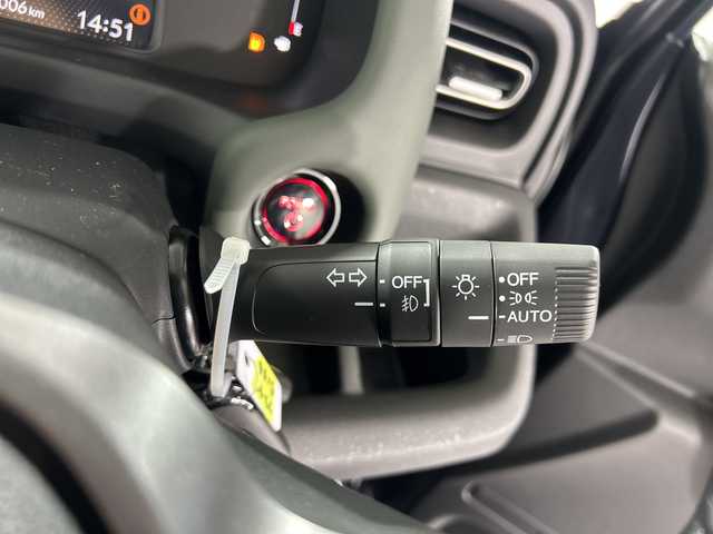 ホンダ フリード ハイブリット e:HEV クロスター 佐賀県 2025(令7)年 0.1千km メテオロイドグレーメタリック 登録済み未使用車/純正9インチナビ/フルセグTV/Bluetooth/Carplay/衝突被害軽減システム/レーダークルーズコントロール/レーンアシスト/ブラインドスポットモニター/先行車発進告知機能/標識認識機能/コーナーセンサー/横滑り防止装置/オートライト/オートマチックハイビーム/LEDヘッドライト/LEDフォグライト/電子パーキングブレーキ/ブレーキホールド/両側パワースライドドア/後席サンシェード/ハーフレザーシート/ISOFIX対応/運転席・助手席シートヒーター/後席サーキュレーター/ルーフレール/純正15インチアルミホイール/スマートキー×２