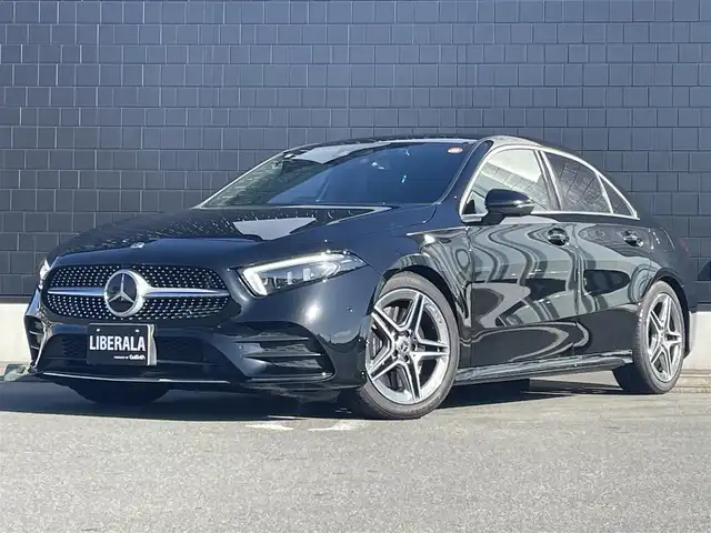 メルセデス・ベンツ Ａ２５０ 4MATIC AMGライン 静岡県 2019(令1)年 3.5万km コスモスブラック レザーエクスクルーシブパッケージ/パノラマサンルーフ/アドバンスドパッケージ/グレーコンビレザーシート　シートヒーター/前席メモリーパワーシート/MBUXナビフルセグTVBluetooth/全方位カメラ/ヘッドアップディスプレイ/ドライブレコーダー/ワイヤレス充電/アンビエントライト/DSRCETC