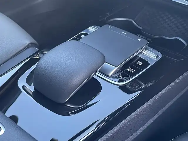 メルセデス・ベンツ Ａ２５０ 4MATIC AMGライン 静岡県 2019(令1)年 3.5万km コスモスブラック レザーエクスクルーシブパッケージ/パノラマサンルーフ/アドバンスドパッケージ/グレーコンビレザーシート　シートヒーター/前席メモリーパワーシート/MBUXナビフルセグTVBluetooth/全方位カメラ/ヘッドアップディスプレイ/ドライブレコーダー/ワイヤレス充電/アンビエントライト/DSRCETC