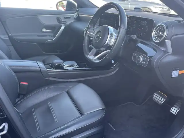 メルセデス・ベンツ Ａ２５０ 4MATIC AMGライン 静岡県 2019(令1)年 3.5万km コスモスブラック レザーエクスクルーシブパッケージ/パノラマサンルーフ/アドバンスドパッケージ/グレーコンビレザーシート　シートヒーター/前席メモリーパワーシート/MBUXナビフルセグTVBluetooth/全方位カメラ/ヘッドアップディスプレイ/ドライブレコーダー/ワイヤレス充電/アンビエントライト/DSRCETC
