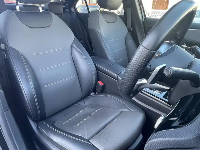 メルセデス・ベンツ Ａ２５０ 4MATIC AMGライン 静岡県 2019(令1)年 3.5万km コスモスブラック レザーエクスクルーシブパッケージ/パノラマサンルーフ/アドバンスドパッケージ/グレーコンビレザーシート　シートヒーター/前席メモリーパワーシート/MBUXナビフルセグTVBluetooth/全方位カメラ/ヘッドアップディスプレイ/ドライブレコーダー/ワイヤレス充電/アンビエントライト/DSRCETC