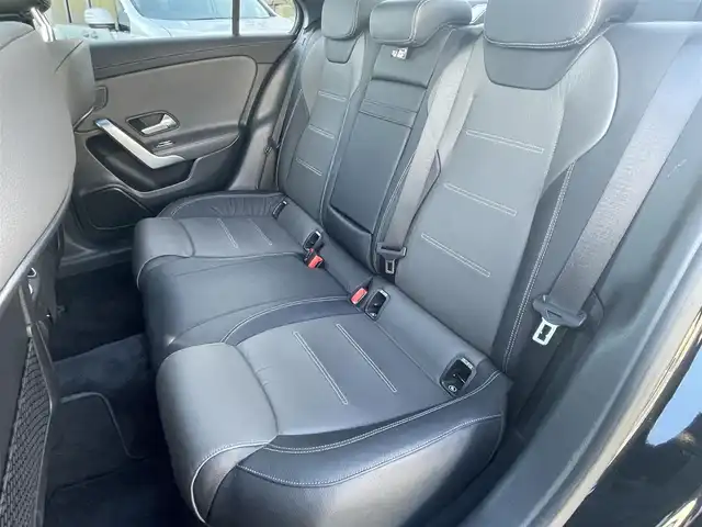 メルセデス・ベンツ Ａ２５０ 4MATIC AMGライン 静岡県 2019(令1)年 3.5万km コスモスブラック レザーエクスクルーシブパッケージ/パノラマサンルーフ/アドバンスドパッケージ/グレーコンビレザーシート　シートヒーター/前席メモリーパワーシート/MBUXナビフルセグTVBluetooth/全方位カメラ/ヘッドアップディスプレイ/ドライブレコーダー/ワイヤレス充電/アンビエントライト/DSRCETC