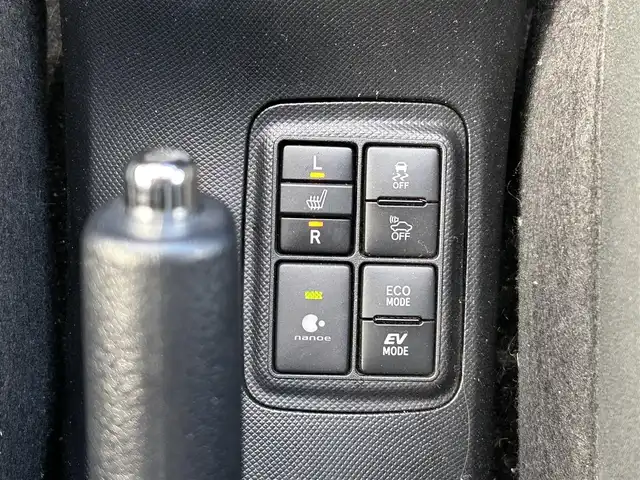 トヨタ アクア S スタイルブラック 宮城県 2018(平30)年 3.3万km ダークブルーマイカ ビューティパッケージ/・ナノイー/・シートヒーター（運転席/助手席）/＝＝＝/セーフティセンス/・プリクラッシュセーフティ/・レーンディパーチャーアラート/・オートマチックハイビーム/・先行車発進告知機能/・インテリジェントクリアランスソナー（パーキングサポートブレーキ機能付）/社外ナビ（AVN-D8W）/・CD/DVD/・Bluetooth/・フルセグTV/バックカメラ/ETC/ドライブレコーダー/オートライト/スマートキー＆プッシュスタート/電動格納ミラー/純正フロアマット/ドアバイザー/Wエアバッグ