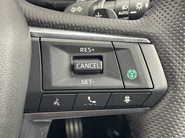 三菱 アウトランダー ＰＨＥＶ P エグゼクティブパッケージ 群馬県 2025(令7)年 0.5万km ブラックダイヤモンド パノラマルーフ　純正１２．３型ナビ　全周囲カメラ　ダイナミックサウンドＹＡＭＡＨＡアルティメット　マイパイロット　電子ミラー　ワイヤレス充電器　ETC　ドラレコ　レザーシート　シートヒーター　禁煙車