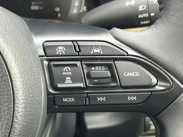 トヨタ シエンタ ハイブリッド Z 奈良県 2022(令4)年 4.9万km ホワイトパールクリスタルシャイン 純正10.5インチディスプレイオーディオ/（フルセグ/BT/AppleCarPlay/AndroidAuto)/レーダークルーズコントロール/アラウンドビューモニター/ブラインドスポットモニター/前後コーナーセンサー/プリクラッシュセーフティ/レーンキープアシスト/パーキングアシスト/両側パワースライドドア/前席シートヒーター/ステアリングヒーター/後席サンシェード/LEDヘッドライト/ETC/純正15インチAW/保証書/スペアキーX1