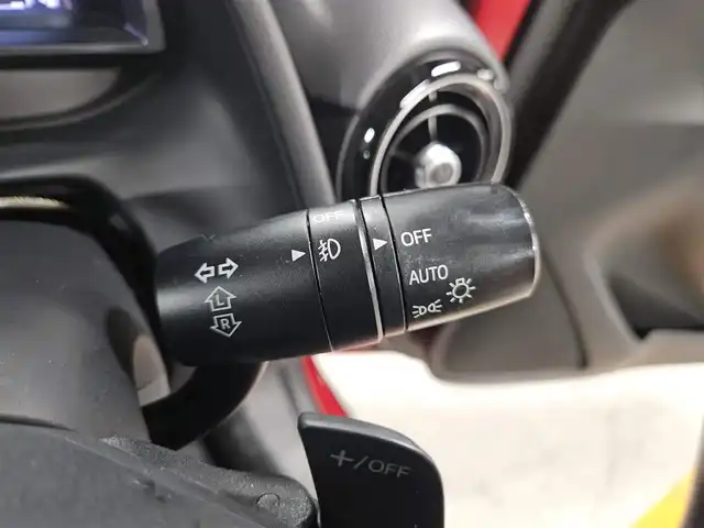 マツダ デミオ XD ツーリング 福岡県 2015(平27)年 7.8万km ソウルレッドプレミアムメタリック 純正ナビ/フルセグTV/バックカメラ/クルーズコントロール/前後パーキングセンサー/衝突被害軽減ブレーキ/前後誤発進抑制機能/ヘッドアップディスプレイ/LEDヘッドランプ/オートライト/オートエアコン/革巻きステアリング/パドルシフト/純正16インチアルミホイール/スマートキー/プッシュエンジンスタート/禁煙車