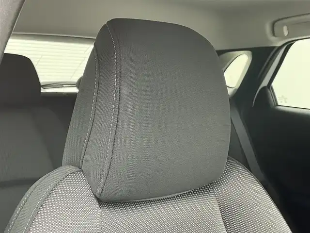 マツダ ＣＸ－３０ XD プロアクティブ 岡山県 2023(令5)年 2万km スノーフレイクホワイトパールマイカ 純正10.25インチディスプレイオーディオ/(Bluetooth/USB/Carplay/フルセグTV/HDMI)/全方位カメラ/ワイヤレス充電/電動リアゲート/パドルシフト/ヘッドアップディスプレイ/コーナーセンサー(前後)/オートハイビーム/LEDヘッドライト/レーンアシスト/アイドリングストップ/オートブレーキホールド/スマートキー(1本)/社外ドライブレコーダー(前)/社外フロアマット/純正18インチアルミホイール