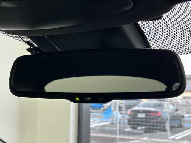 トヨタ Ｃ－ＨＲ G LEDエディション 奈良県 2018(平30)年 1.3万km ブラックマイカ 純正エアロ/アルパイン９インチナビ（X9Z）/Bluetooth/バックカメラ/フルセグTV/CD/DVD /HDMI/トヨタセーフティセンス/ブラインドスポットモニター/レーンキープアシスト/リヤクロストラフィックアラート/ドライブレコーダー（セルスター）/LEDヘッドライト/LEDフォグランプ/ハーフレザーシート/シートヒーター/クリアランスソナー/ナノイー/TVキット/純正マット