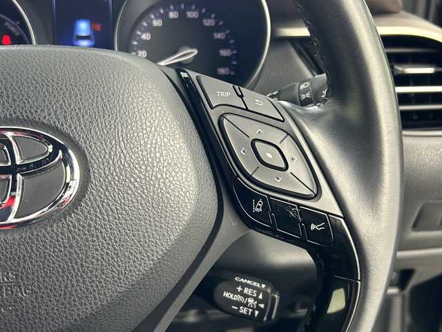 トヨタ Ｃ－ＨＲ G LEDエディション 奈良県 2018(平30)年 1.3万km ブラックマイカ 純正エアロ/アルパイン９インチナビ（X9Z）/Bluetooth/バックカメラ/フルセグTV/CD/DVD /HDMI/トヨタセーフティセンス/ブラインドスポットモニター/レーンキープアシスト/リヤクロストラフィックアラート/ドライブレコーダー（セルスター）/LEDヘッドライト/LEDフォグランプ/ハーフレザーシート/シートヒーター/クリアランスソナー/ナノイー/TVキット/純正マット