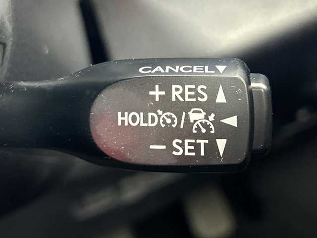 トヨタ Ｃ－ＨＲ G LEDエディション 奈良県 2018(平30)年 1.3万km ブラックマイカ 純正エアロ/アルパイン９インチナビ（X9Z）/Bluetooth/バックカメラ/フルセグTV/CD/DVD /HDMI/トヨタセーフティセンス/ブラインドスポットモニター/レーンキープアシスト/リヤクロストラフィックアラート/ドライブレコーダー（セルスター）/LEDヘッドライト/LEDフォグランプ/ハーフレザーシート/シートヒーター/クリアランスソナー/ナノイー/TVキット/純正マット