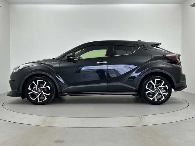 トヨタ Ｃ－ＨＲ G LEDエディション 奈良県 2018(平30)年 1.3万km ブラックマイカ 純正エアロ/アルパイン９インチナビ（X9Z）/Bluetooth/バックカメラ/フルセグTV/CD/DVD /HDMI/トヨタセーフティセンス/ブラインドスポットモニター/レーンキープアシスト/リヤクロストラフィックアラート/ドライブレコーダー（セルスター）/LEDヘッドライト/LEDフォグランプ/ハーフレザーシート/シートヒーター/クリアランスソナー/ナノイー/TVキット/純正マット