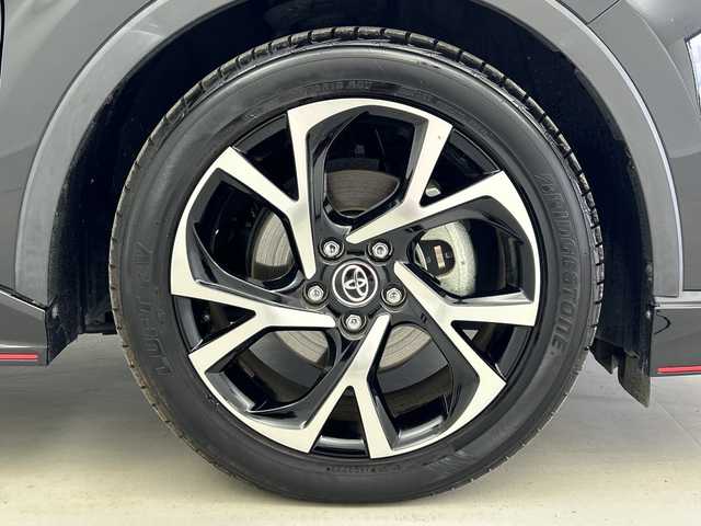 トヨタ Ｃ－ＨＲ G LEDエディション 奈良県 2018(平30)年 1.3万km ブラックマイカ 純正エアロ/アルパイン９インチナビ（X9Z）/Bluetooth/バックカメラ/フルセグTV/CD/DVD /HDMI/トヨタセーフティセンス/ブラインドスポットモニター/レーンキープアシスト/リヤクロストラフィックアラート/ドライブレコーダー（セルスター）/LEDヘッドライト/LEDフォグランプ/ハーフレザーシート/シートヒーター/クリアランスソナー/ナノイー/TVキット/純正マット