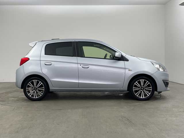 三菱 ミラージュ M 兵庫県 2018(平30)年 1.8万km クールシルバーメタリック ・前方ドライブレコーダー/・AM・FM・CD・オーディオ/・アイドリングストップ/・衝突軽減ブレーキ/・ETC/・プッシュスタート/・スマートキー/・ヘッドライトレベライザー/・電動格納ミラー/・オートエアコン/・取扱説明書