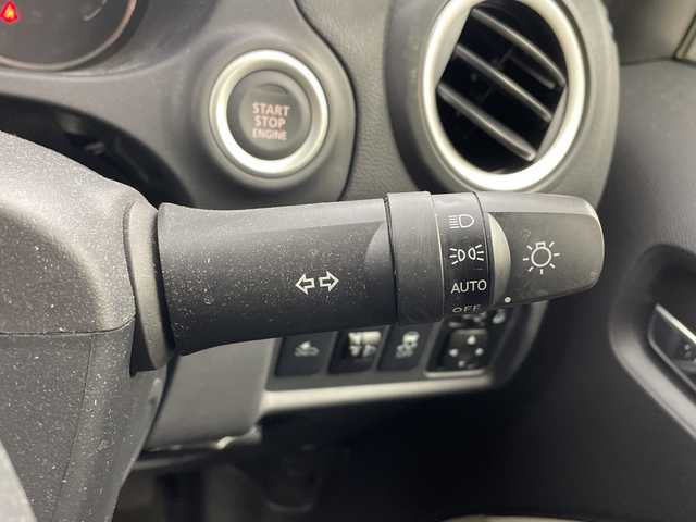 三菱 ミラージュ M 兵庫県 2018(平30)年 1.8万km クールシルバーメタリック ・前方ドライブレコーダー/・AM・FM・CD・オーディオ/・アイドリングストップ/・衝突軽減ブレーキ/・ETC/・プッシュスタート/・スマートキー/・ヘッドライトレベライザー/・電動格納ミラー/・オートエアコン/・取扱説明書