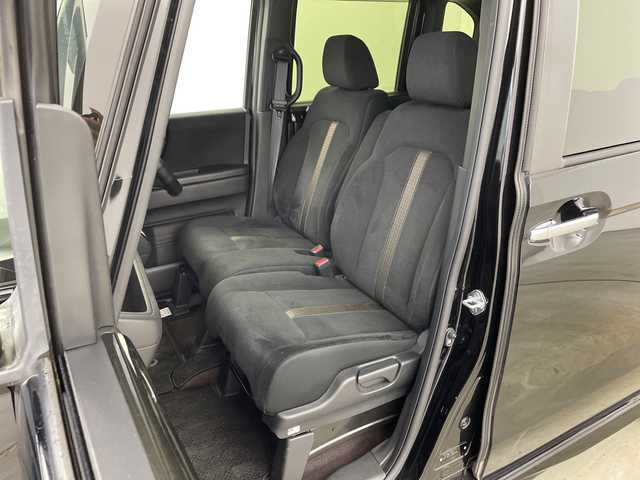 ホンダ Ｎ ＢＯＸ カスタム G L ホンダセンシング 兵庫県 2017(平29)年 3.5万km クリスタルブラックパール ・純正ディスプレイオーディオ/・CD/USB/TV/Bluetooth/・バックカメラ/・ホンダセンシング/・衝突軽減ブレーキ/・アダプティブクルーズコントロール/・オートハイビーム/・先行車発進告知/・路外逸脱抑制システム/・レーンキープアシストシステム/・標識認識機能/・誤発進抑制機能/・片側パワースライドドア/・ステアリングスイッチ/・フロアマット/・2列目サンシェード/・コンソールBOX（天張り）/・LEDヘッドライト/・フォグランプ/・純正アルミホイールタイヤ/・ビルトインETC/・スマートキー/・スペアキー