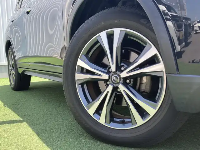 日産 エクストレイル 20Xi 香川県 2019(令1)年 3.9万km ダイヤモンドブラック 社外7インチナビ /(CD・DVD・BT・ラジオ再生可能)/プロパイロット/レーンアシスト/エマージェンシーブレーキ/コーナーセンサー/カプロンシート/シートヒーター/電動リアゲート/アラウンドビューモニター　/ドライブレコーダー　/ビルトインETC　/オートライト/LEDヘッドライト/純正18インチアルミホイール/純正フロアマット/スマートキー