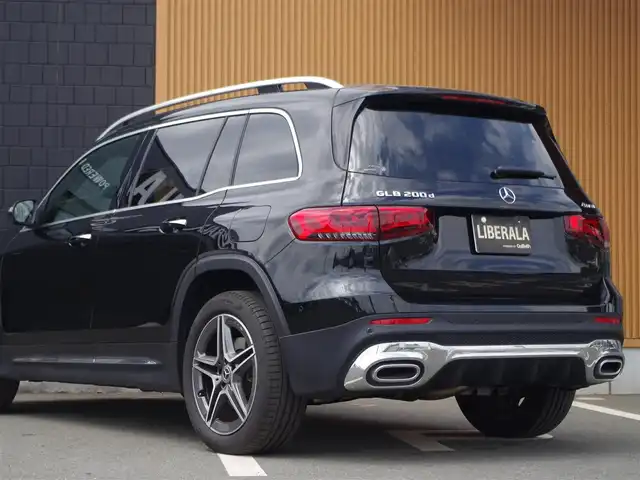 メルセデス・ベンツ Ｍ・ベンツ ＧＬＢ２００ｄ 4マチック AMGライン 埼玉県 2023(令5)年 0.9万km 黒 ブラックハーフレザー/アダプティブクルーズコントロール/レーダーセーフティパッケージ/ヘッドアップディスプレイ/パークセンサー/ブラインドスポットモニター/純正ナビ/全周囲カメラ/ワイヤレス充電/ETC/前席シートヒーター/シートポジションメモリー機能/テレビはついていますが、電波が悪いのか読み込めなかったので/　一応チェックはずしています。