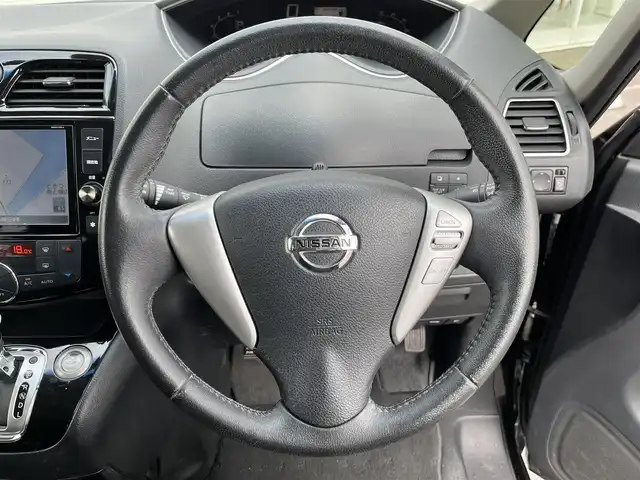 日産 セレナ ハイウェイS S HV Aセーフ 長崎県 2014(平26)年 7.8万km ダイヤモンドブラック (株)IDOMが運営する【じしゃロン長崎店】の自社ローン専用車両になりますこちらは現金またはオートローンご利用時の価格です。自社ローンご希望の方は別途その旨お申付け下さい/純正ナビ　/フルセグ　/ＥＴＣ　/後席フリップダウンモニター　/両側オートスライドドア　/プッシュスタート　/スマートキー　/ＣＤ／ＵＳＢ／ＤＶＤ／ＡＵＸ　/Ｂｌｕｅｔｏｏｔｈ　/クルーズコントロール　/ハロゲン　