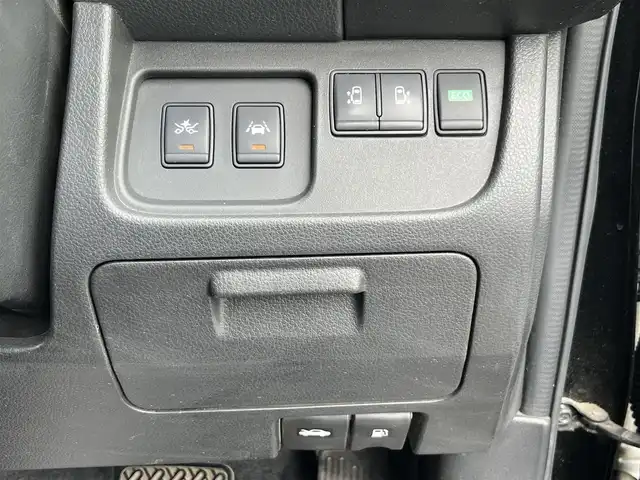 日産 セレナ ハイウェイS S HV Aセーフ 長崎県 2014(平26)年 7.8万km ダイヤモンドブラック (株)IDOMが運営する【じしゃロン長崎店】の自社ローン専用車両になりますこちらは現金またはオートローンご利用時の価格です。自社ローンご希望の方は別途その旨お申付け下さい/純正ナビ　/フルセグ　/ＥＴＣ　/後席フリップダウンモニター　/両側オートスライドドア　/プッシュスタート　/スマートキー　/ＣＤ／ＵＳＢ／ＤＶＤ／ＡＵＸ　/Ｂｌｕｅｔｏｏｔｈ　/クルーズコントロール　/ハロゲン　