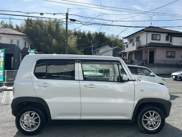 スズキ ハスラー G 熊本県 2014(平26)年 7.1万km パールホワイト 社外SDナビ(AVN-Z03i)/【フルセグTV/CD/DVD/Bluetooth】/バックカメラ/衝突被害軽減システム/社外14インチアルミホイール/シートヒーター(D席)/オートライト/ビルトインETC/ドライブレコーダー/アイドリングストップ/横滑り防止装置/純正フロアマット/プッシュスタート/スマートキー/取扱説明書/保証書